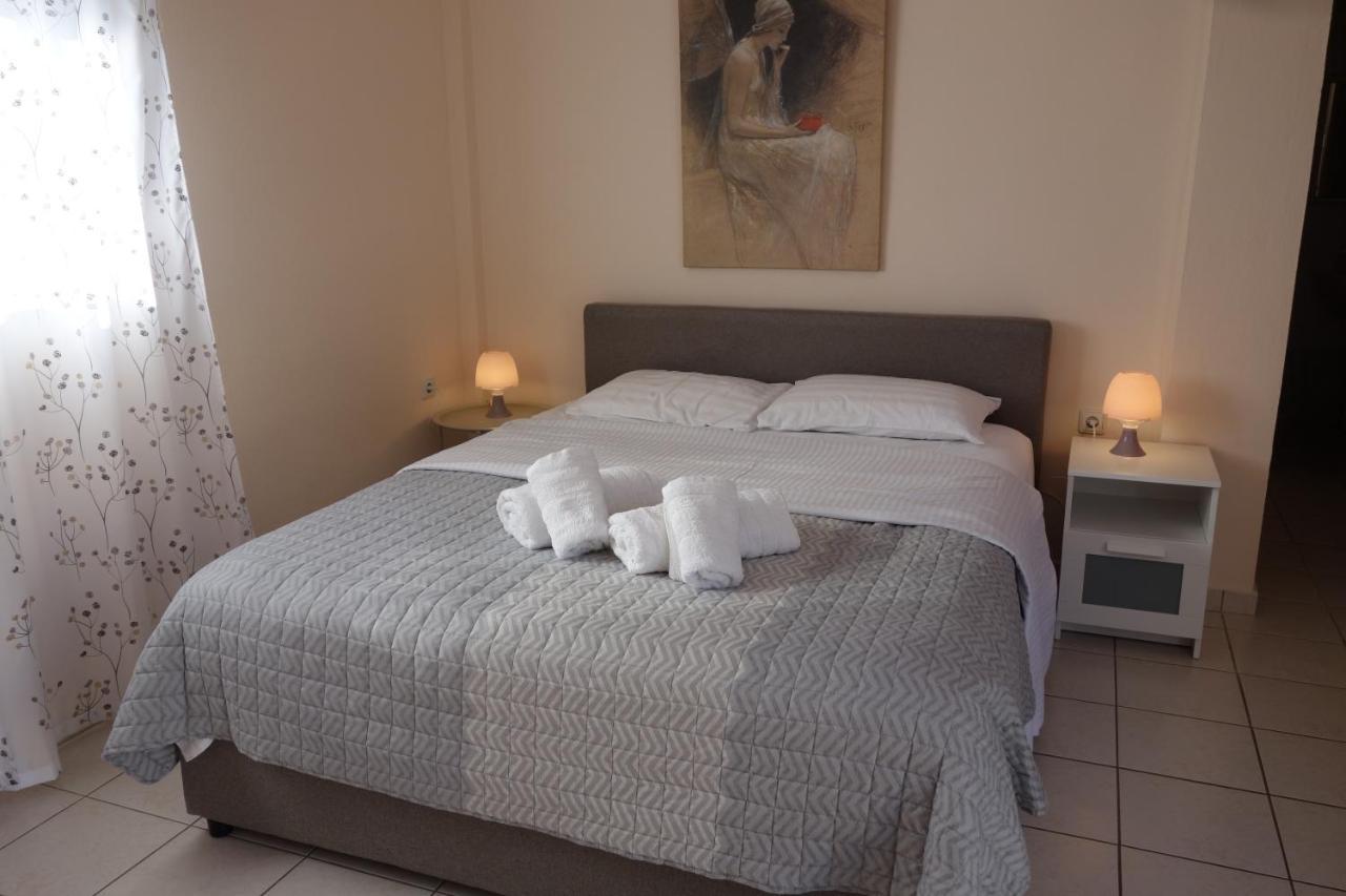 Kiki'S Cosy Apartments Néa Khilí Eksteriør bilde